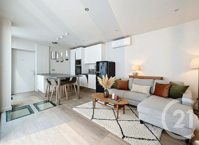 Appartement Loft à vendre ST MAUR DES FOSSES