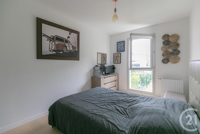 Appartement Duplex à vendre - 5 pièces - 92,16 m2 - Chennevieres Sur Marne - 94 - ILE-DE-FRANCE