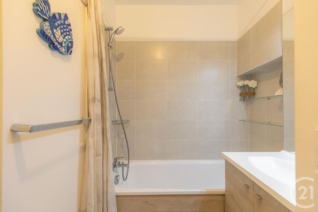 Appartement Duplex à vendre - 5 pièces - 92,16 m2 - Chennevieres Sur Marne - 94 - ILE-DE-FRANCE