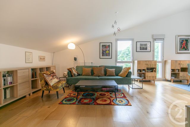 Appartement Duplex à vendre - 5 pièces - 92,16 m2 - Chennevieres Sur Marne - 94 - ILE-DE-FRANCE