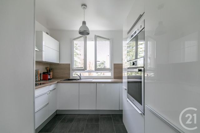 Appartement F3 à vendre ST MAUR DES FOSSES