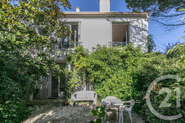  - LA VARENNE ST HILAIRE - 