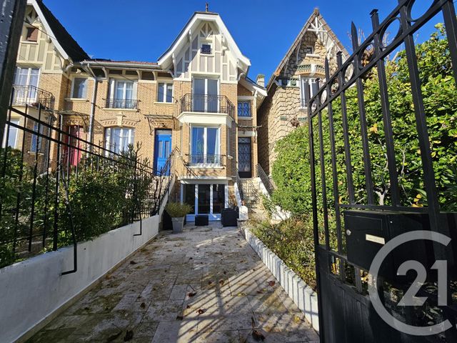 Maison à vendre - 4 pièces - 105,83 m2 - La Varenne St Hilaire - 94 - ILE-DE-FRANCE