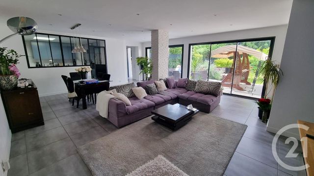 Maison à vendre - 5 pièces - 147,45 m2 - La Varenne St Hilaire - 94 - ILE-DE-FRANCE