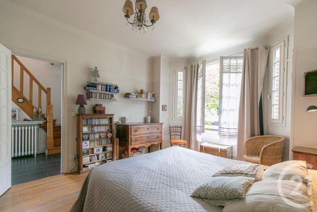 Afficher la photo en grand Maison à vendre - 6 pièces - 158,66 m2 - St Maur Des Fosses - 94 - ILE-DE-FRANCE