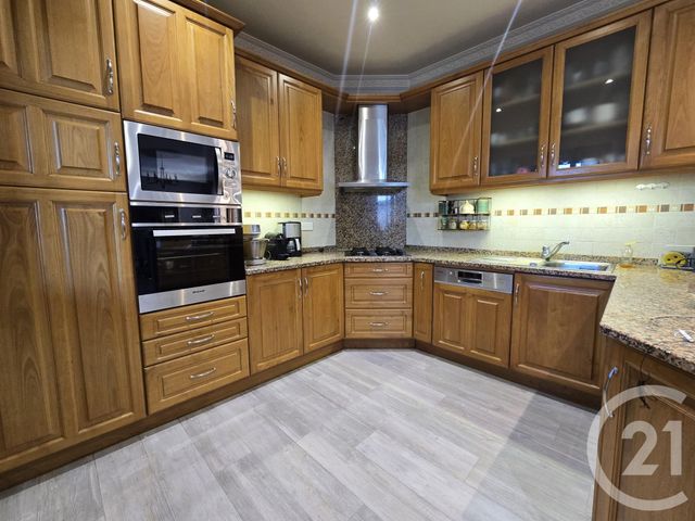 Maison à vendre - 6 pièces - 150 m2 - Ormesson Sur Marne - 94 - ILE-DE-FRANCE