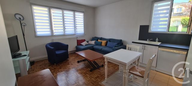 Appartement F2 à louer - 2 pièces - 39,20 m2 - St Maur Des Fosses - 94 - ILE-DE-FRANCE