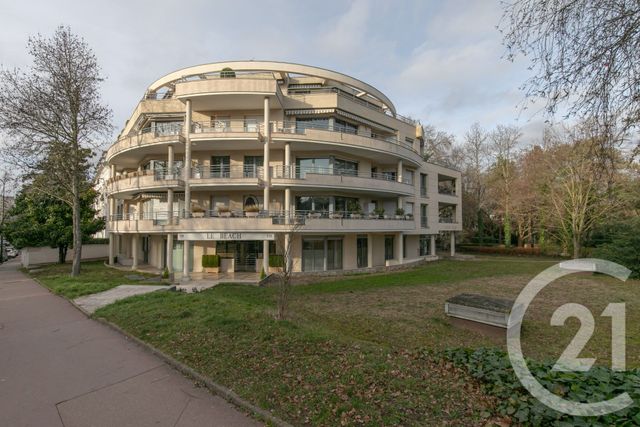 Appartement F5 à vendre ST MAUR DES FOSSES