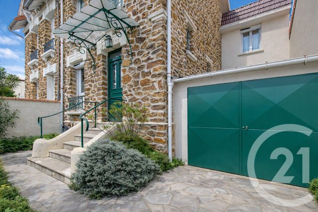 Maison à vendre ST MAUR DES FOSSES