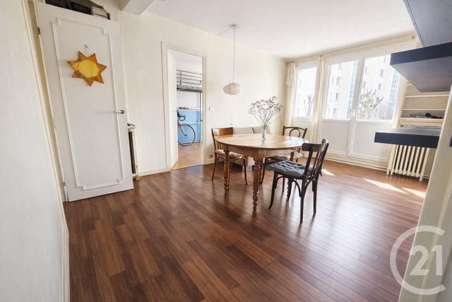 Appartement F4 à vendre ST MAUR DES FOSSES