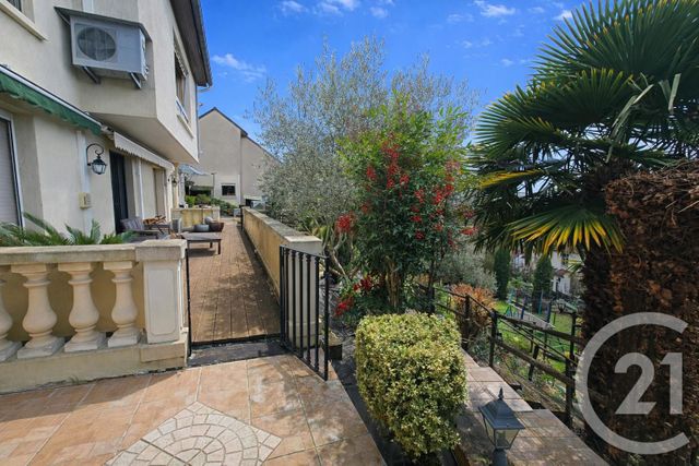 Maison &agrave; vendre - 11 pi&egrave;ces - 400 m2 - Chennevieres Sur Marne - 94 - ILE-DE-FRANCE