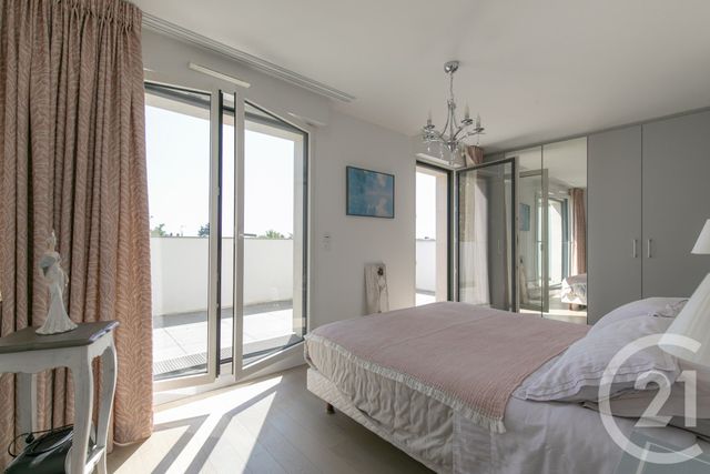 Appartement F5 &agrave; vendre - 5 pi&egrave;ces - 96,83 m2 - La Varenne St Hilaire - 94 - ILE-DE-FRANCE
