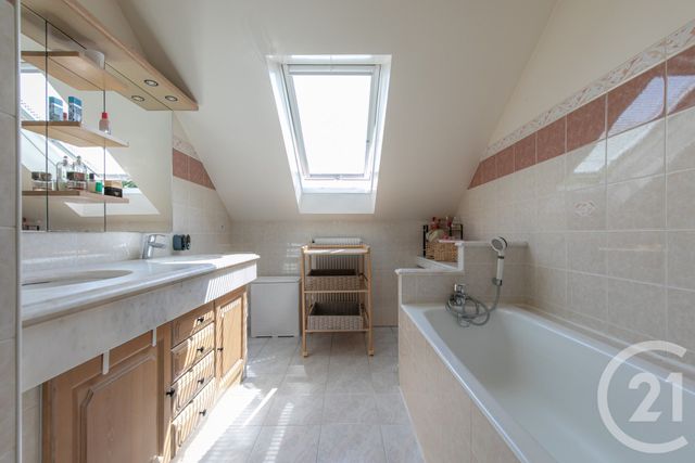 Maison &agrave; vendre - 7 pi&egrave;ces - 130,93 m2 - La Varenne St Hilaire - 94 - ILE-DE-FRANCE
