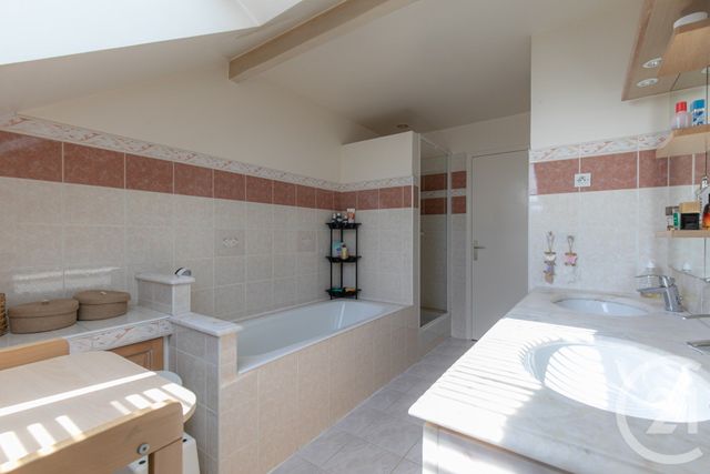 Maison &agrave; vendre - 7 pi&egrave;ces - 130,93 m2 - La Varenne St Hilaire - 94 - ILE-DE-FRANCE