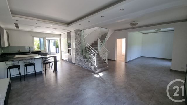 Maison &agrave; vendre - 8 pi&egrave;ces - 192,42 m2 - La Varenne St Hilaire - 94 - ILE-DE-FRANCE