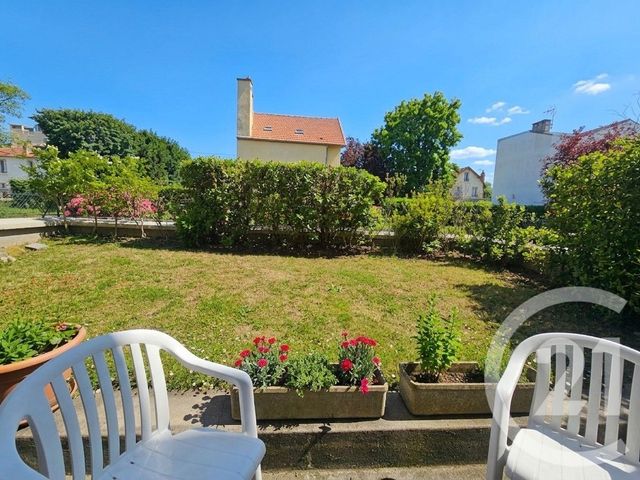 Appartement F2 à vendre LA VARENNE ST HILAIRE
