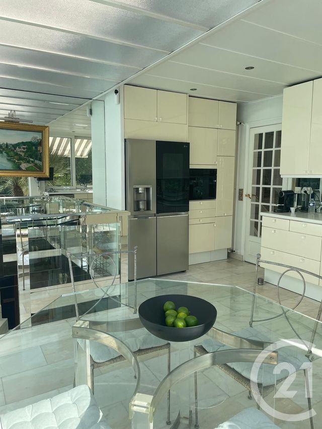 Maison &agrave; louer - 5 pi&egrave;ces - 233,28 m2 - Chennevieres Sur Marne - 94 - ILE-DE-FRANCE