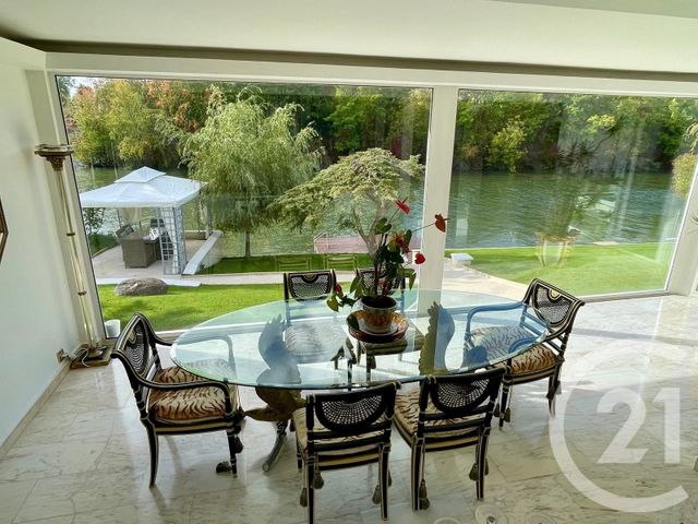Maison &agrave; louer - 5 pi&egrave;ces - 233,28 m2 - Chennevieres Sur Marne - 94 - ILE-DE-FRANCE
