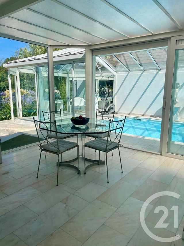 Maison &agrave; louer - 5 pi&egrave;ces - 233,28 m2 - Chennevieres Sur Marne - 94 - ILE-DE-FRANCE
