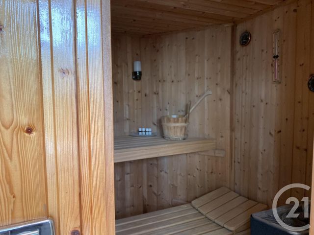 Maison &agrave; louer - 5 pi&egrave;ces - 233,28 m2 - Chennevieres Sur Marne - 94 - ILE-DE-FRANCE