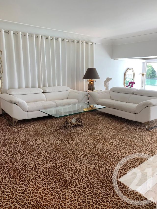Maison &agrave; louer - 5 pi&egrave;ces - 233,28 m2 - Chennevieres Sur Marne - 94 - ILE-DE-FRANCE