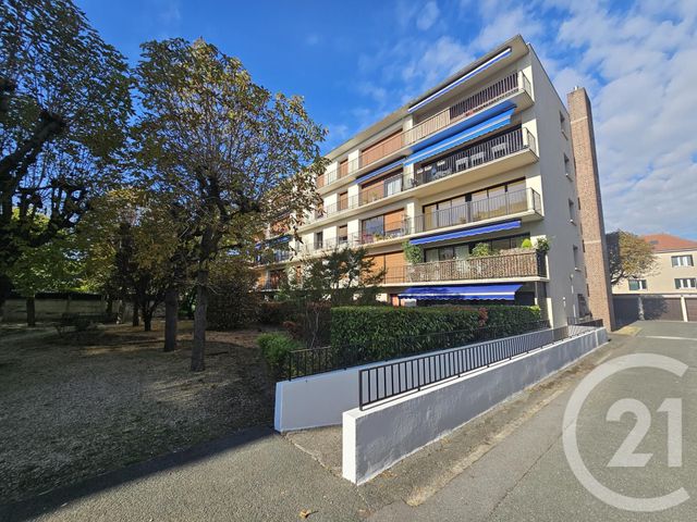 Appartement F3 à vendre ST MAUR DES FOSSES