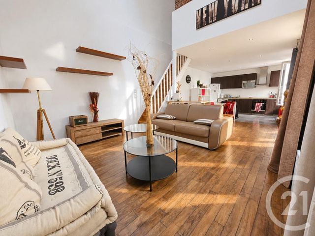 Appartement F2 à louer ST MAUR DES FOSSES
