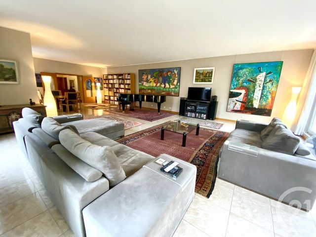 Maison à vendre - 8 pièces - 220 m2 - La Varenne St Hilaire - 94 - ILE-DE-FRANCE