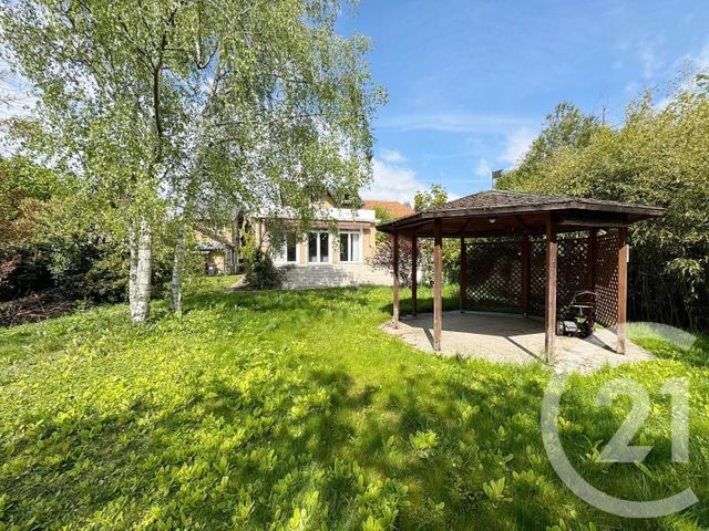 Maison à vendre - 8 pièces - 220 m2 - La Varenne St Hilaire - 94 - ILE-DE-FRANCE