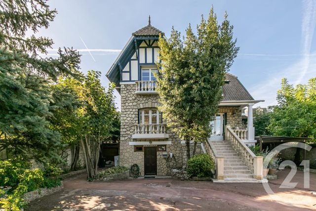 Maison à vendre ST MAUR DES FOSSES