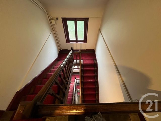 Afficher la photo en grand  à vendre - 1 pièce - 9 m2 - La Varenne St Hilaire - 94 - ILE-DE-FRANCE