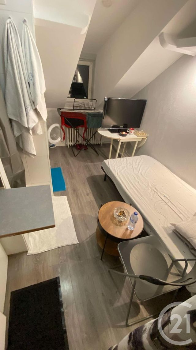 Afficher la photo en grand  à vendre - 1 pièce - 9 m2 - La Varenne St Hilaire - 94 - ILE-DE-FRANCE