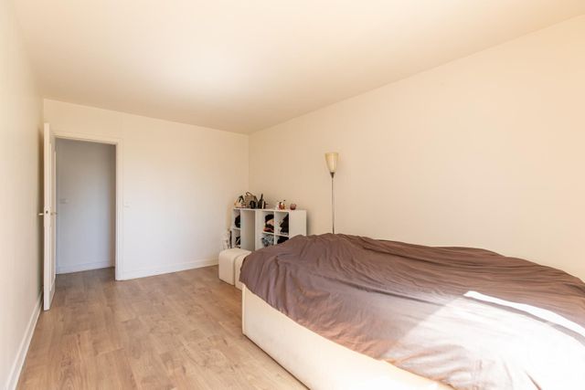 Afficher la photo en grand Appartement F3 à vendre - 3 pièces - 72,92 m2 - St Maur Des Fosses - 94 - ILE-DE-FRANCE