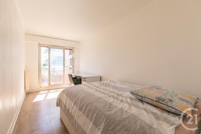 Afficher la photo en grand Appartement F3 à vendre - 3 pièces - 72,92 m2 - St Maur Des Fosses - 94 - ILE-DE-FRANCE