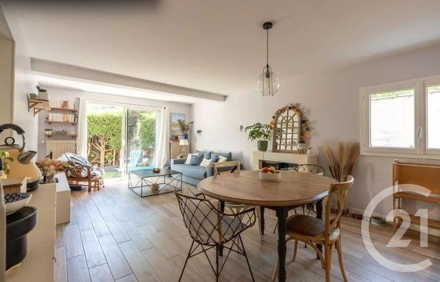 Appartement F2 à vendre ST MAUR DES FOSSES