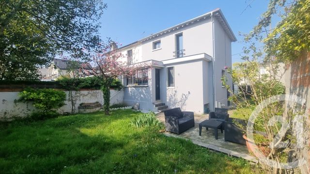 Maison à vendre ST MAUR DES FOSSES