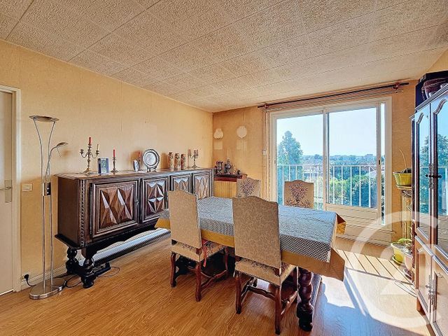 Appartement F3 à vendre ST MAUR DES FOSSES