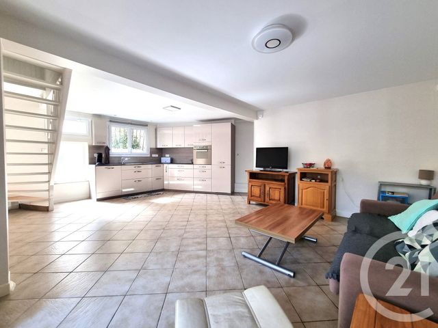 Appartement F4 à vendre LA VARENNE ST HILAIRE