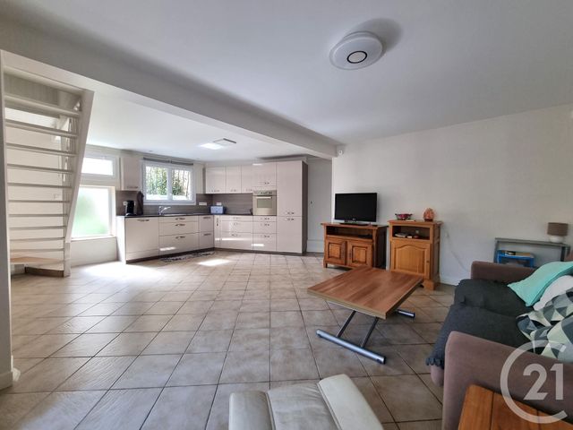 Appartement F4 à vendre LA VARENNE ST HILAIRE