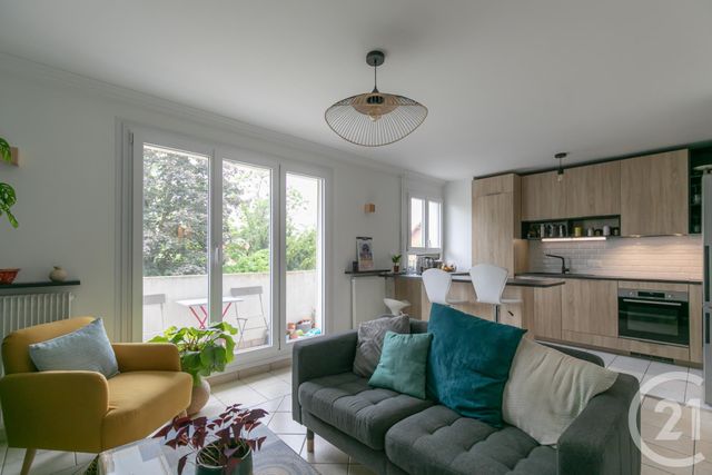 Appartement F3 à vendre ST MAUR DES FOSSES