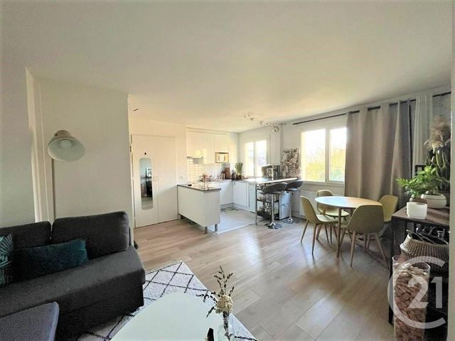 Appartement F2 &agrave; louer - 2 pi&egrave;ces - 40 m2 - St Maur Des Fosses - 94 - ILE-DE-FRANCE