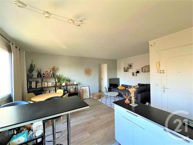 Appartement F2 &agrave; louer - 2 pi&egrave;ces - 40 m2 - St Maur Des Fosses - 94 - ILE-DE-FRANCE
