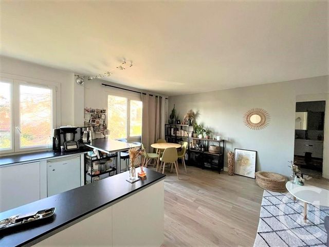 Appartement F2 &agrave; louer - 2 pi&egrave;ces - 40 m2 - St Maur Des Fosses - 94 - ILE-DE-FRANCE
