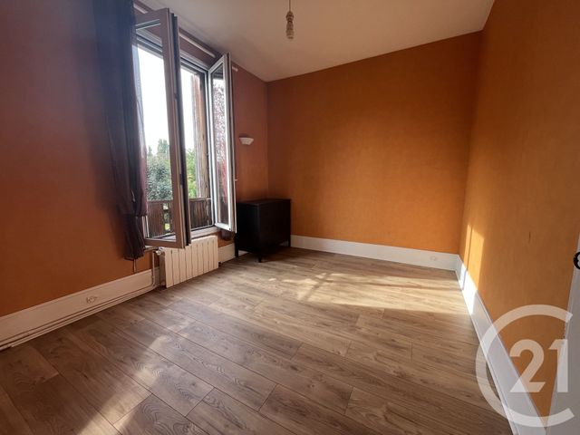 Afficher la photo en grand Maison à vendre - 8 pièces - 142 m2 - St Maur Des Fosses - 94 - ILE-DE-FRANCE