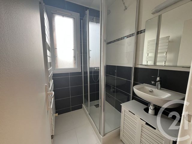 Afficher la photo en grand Maison à vendre - 8 pièces - 142 m2 - St Maur Des Fosses - 94 - ILE-DE-FRANCE