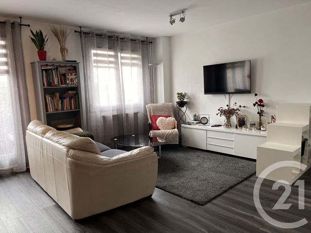 Appartement F3 à vendre ST MAUR DES FOSSES