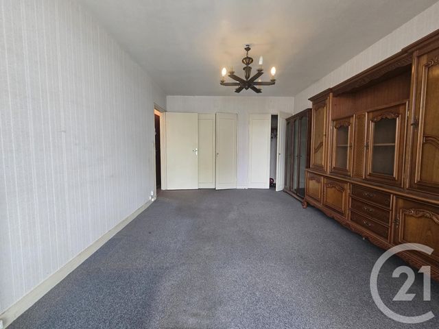 Appartement F2 à vendre ST MAUR DES FOSSES