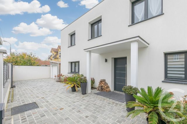 Maison &agrave; vendre - 6 pi&egrave;ces - 118,07 m2 - St Maur Des Fosses - 94 - ILE-DE-FRANCE