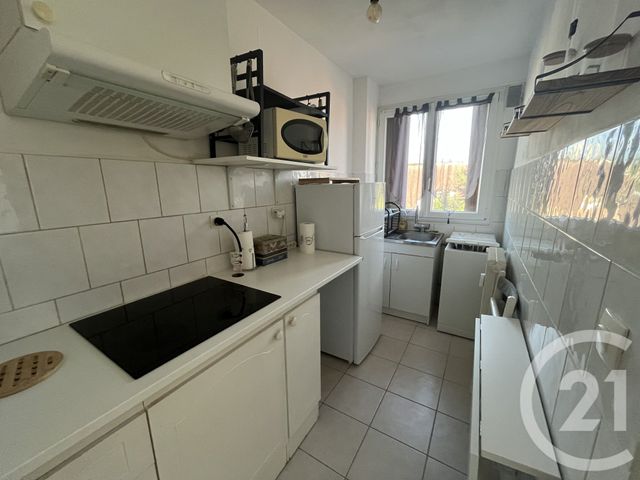 Appartement F1 &agrave; louer - 1 pi&egrave;ce - 27,34 m2 - St Maur Des Fosses - 94 - ILE-DE-FRANCE