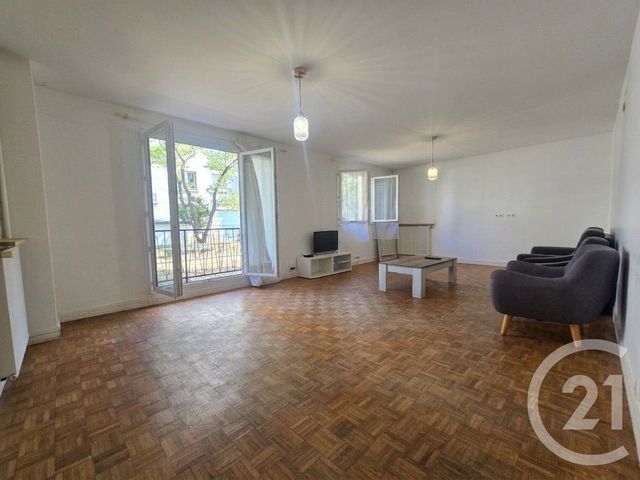 Appartement F5 à vendre ST MAUR DES FOSSES